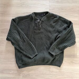Bill Blass Dark Green Crewneck Sweater